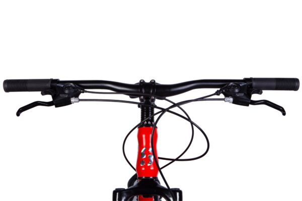 Punaiset polkupyörän ohjaustangot ja jarrukahvat