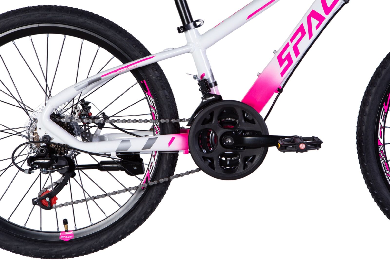 Vaaleanpunainen maastopyörä, takarengas ja rataskotelo.