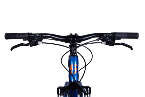 Polkupyörän ohjaustangon lähikuva