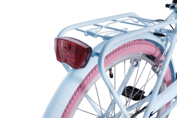 Polkupyörän takavalo ja vaaleanpunainen rengas