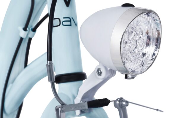 Polkupyörän etuvalo ja kaapeli